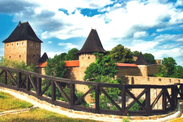 Helfštýn, leporelo, 9 minipohlednic, 10,5x7,5, vydáno r. 2005, v počtu 10 000 ks