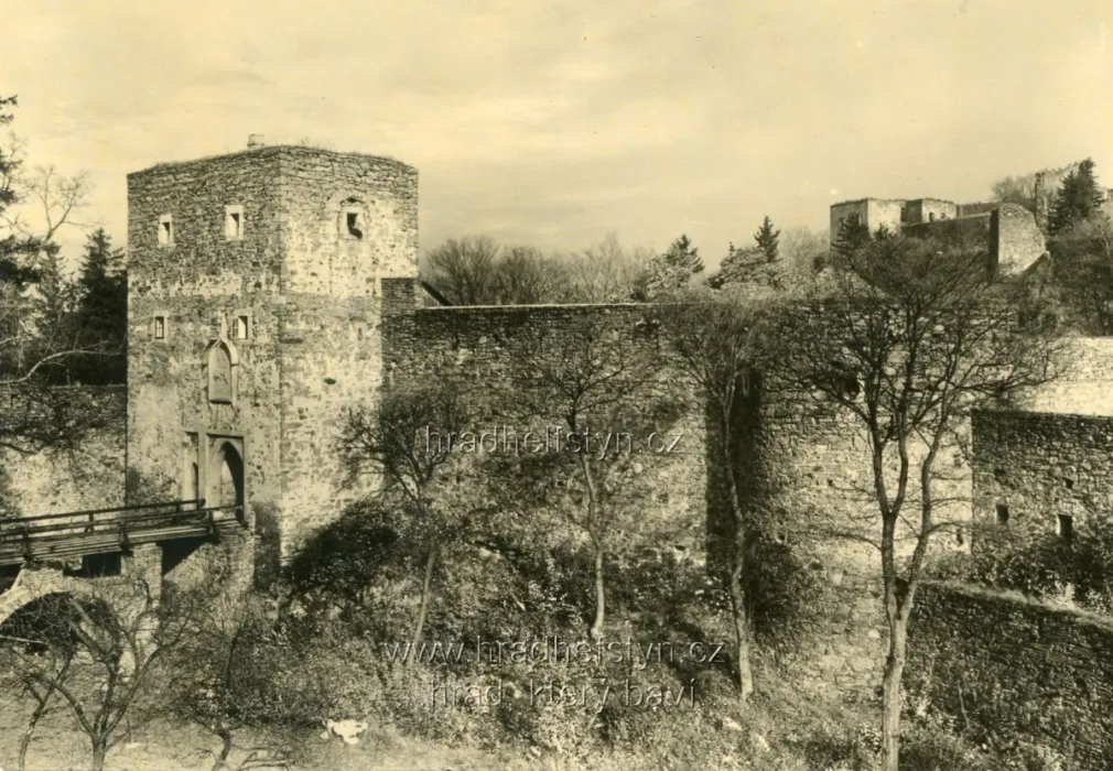 Helfštýn, VF, nakladatelství Orbis