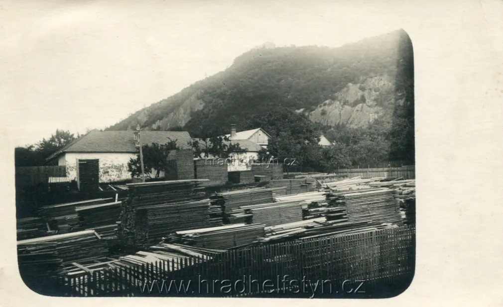 Týn s Helfštýnem, MF, Pila, fotopohlednice, 1924