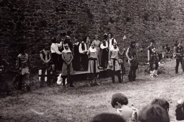 Helfštýn, historický šerm, 1982 (z archívu Petra Milaty)